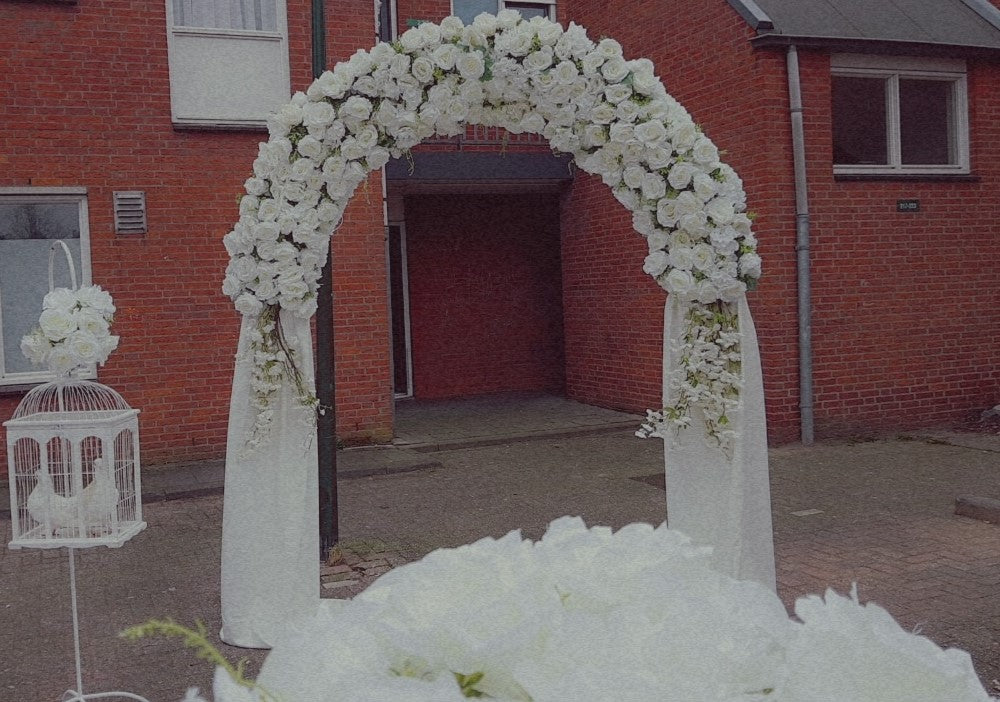 Bloemenboog rose/creme rozen